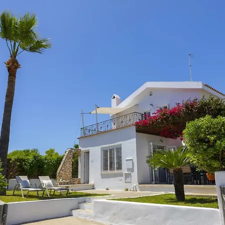 Kira Holiday home